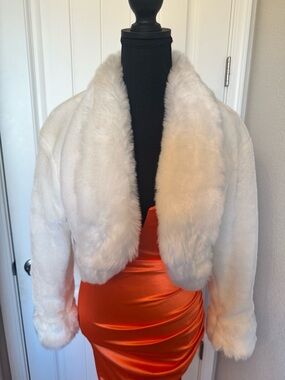 Faux Fur Bolero Jacket – White/Ivory | Elegant Cropped Shrug